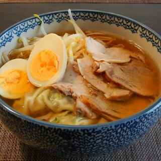 チャーシュー餃子ラーメン